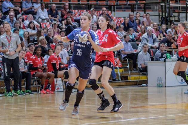 1 HBF, TSV Bayer 04 Leverkusen SG BBM Bietigheim, Leverkusen, 22 9 2019 Angela Malestein SG BBM Bietigheim Joanna Rode TSV Bayer 04 Leverkusen , TSV Bayer 04 Leverkusen SG BBM Bietigheim on 22 9 2019 in the Ostermann Arena, Leverkusen Copyright: xBEAUTIFULxSPORTS MarcxJungex