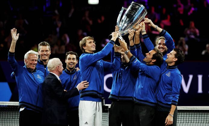TENNIS - Laver Cup 2019 GENEVA,SWITZERLAND,22.SEP.19 - TENNIS - Laver Cup, Team Europe vs Team World. Image shows Bjoern Borg, Thomas Enqvist, Rod Laver, Fabio Fognini (ITA), Alexander Zverev (GER), Roger Federer (SUI), Stefanos Tsitsipas (GRE) and Dominic Thiem (AUT). GEPAxpictures xMatthiasxHauer