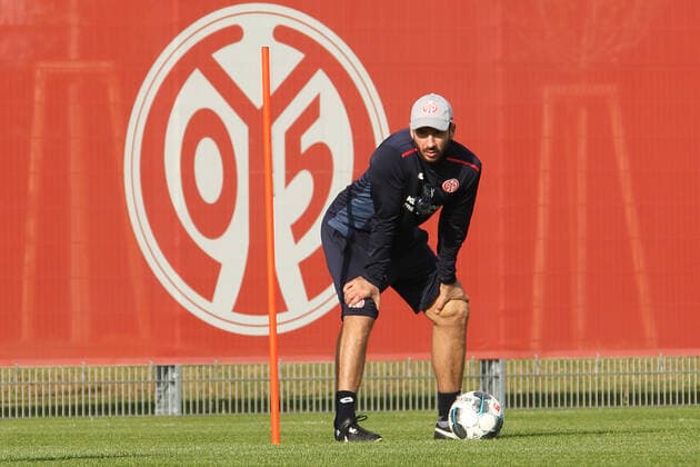 SANDRO SCHWARZ TRAINING MAINZ 05 MAINZ 