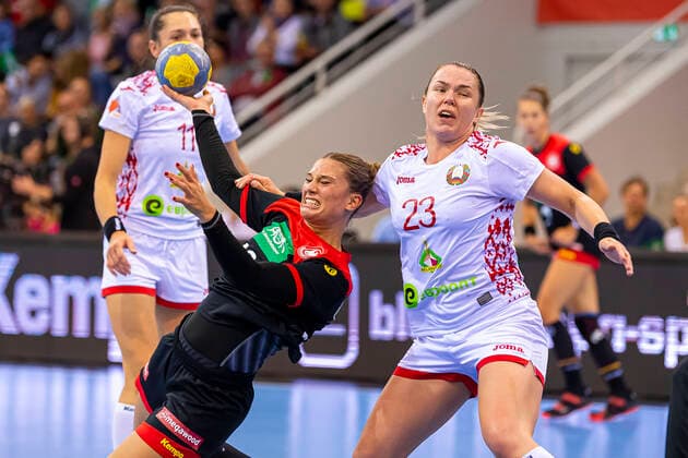 Coburg, Germany 25 September 2019 EHF Women European Championship Qualification Germany vs Belarus Julia Behnke Germany Rostov Don , Viktoryia Shamanouskaya Belarus Coburg HUK Coburg Arena Bayern Germany