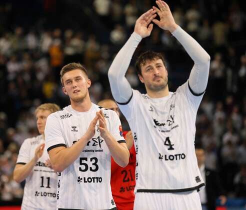 Photo Victory celebration at Nikola Bilyk Kiel and Domagoj Duvnjak , right Handball Mens Champions League at Mi 25 09 2019 THW Kiel HC Meshkov Brest 31 23