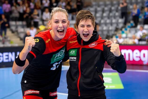 Coburg, Germany 25 September 2019 EHF Women EM Qualification Germany vs Belarus Luisa Schulze Germany Bietigheim , Ina Grossmann Germany Thuringia HC Final cheer Final cheer Emotion Joy Coburg HUK Coburg Arena Bavaria Germany