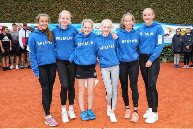 11th place girls ecumenical high school Bremen Bremen, award ceremony, youth trained for Olympia autumn final 2019, tennis, Berlin, 25 09 2019,