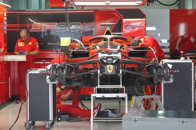 Photo4 LaPresse 26 09 2019 Sochi, Russia Grand Prix Formula One Russia 2019 In the pic: Mechanics are working on Scuderia Ferrari SF90  Copyright: xPhoto4 LaPressex