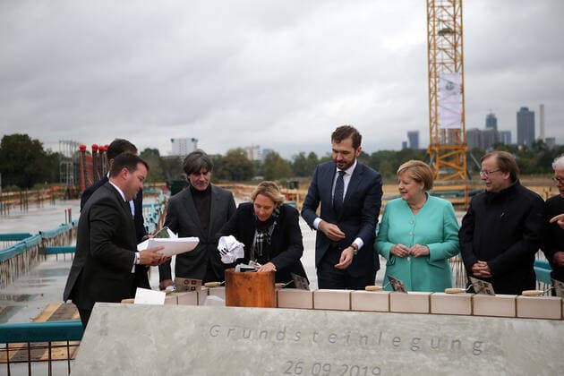 Laying of the foundation stone for the Academy of the German Football Federation 26 09 2019, former racecourse, Frankfurt, Laying of the foundation stone for the Academy of the German Football Federation , in the picture Laying of the foundation stone for the Academy of the German Football Federation DFB Oliver Bierhoff, Joachiom Löw, Martina Voss Tecklenburg, Thibaut Courtois Federal Chancellor Dr Angela Merkel,Interim President Rainer Koch, Interim President Reinhard Rauball, Mayor Peter Feldmann nordphotoxBratic nph00250