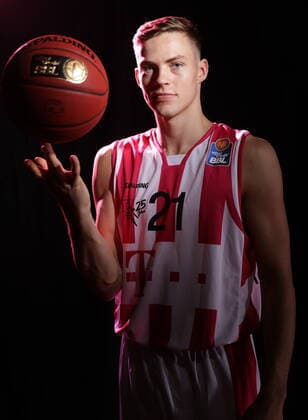Telekom Baskets Bonn 2019 2020 Here Kilian Binapfl MR:N