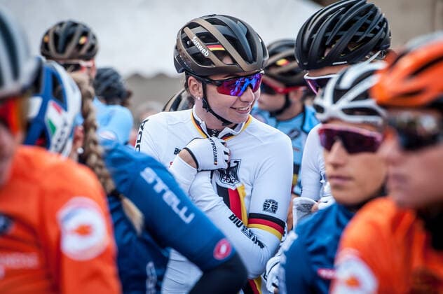 Liane Lippert GER National Team Germany Team Sunweb shortly before the start in Bradford landscape horizontal event event roads bike WM Yorkshire road races women elite Bradford after to Harrogate 149 6 km place location Harrogate Region Yorkshire Land Country Great Britain Date Date 28 09 2019 Stiehl Photography