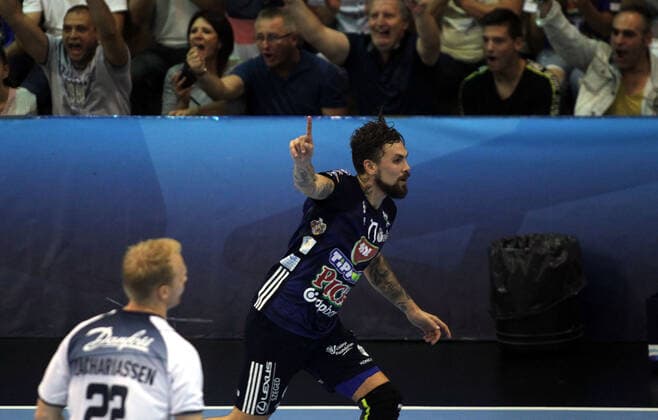 28.09.2019 Szeged(Hungary) MOL Pick Szeged-SG Flensburg-Handewitt EHF Champions League men s handball Bogdan Radivojevic(C) MOL Pick Szeged celebrate goal during match : 