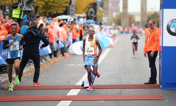 Ashete Bekere ETH wins BMW Berlin Marathon 2019 on Straße des 17 Juni in Berlin on 29 09 19 BMW Berlin Marathon 2019