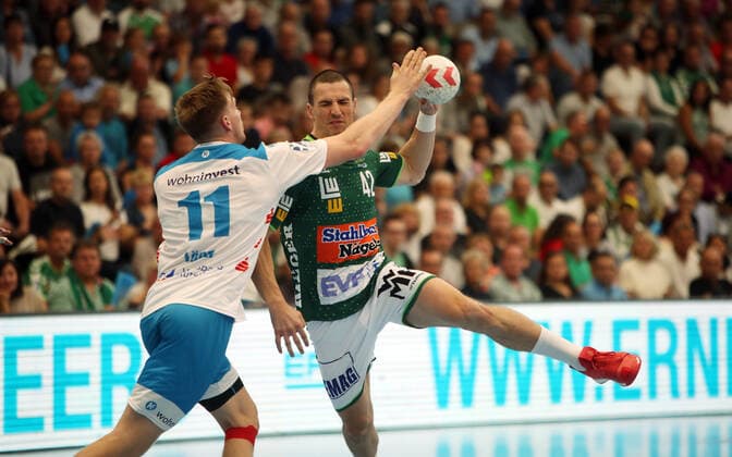 Frisch Auf Göppingen TVB 1898 Stuttgart Germany, Göppingen, 29 09 2019, Handball, Liqui Moly HBL Bundesliga, Season 2019 2020, Frisch Auf Göppingen TVB 1898 Stuttgart v l Adam Lönn TVB 1898 Stuttgart , Nemanja Zelenovic Frisch Auf Göppingen
