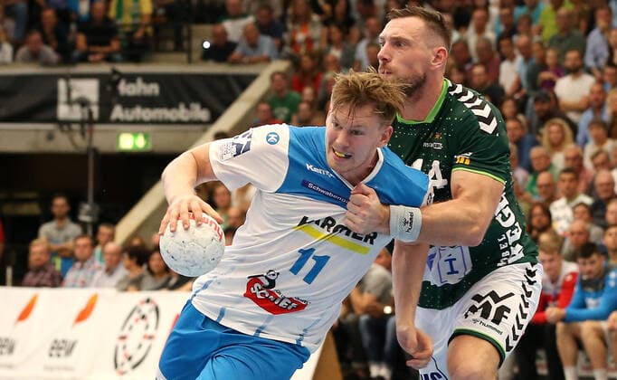 29 09 2019, Germany, Göppingen, Handball 1 Bundesliga Season 2019 2020 FRESH TO Göppingen vs. TVB 1898 Stuttgart v l Adam Lönn TVB , Jacob Bagersted FAG