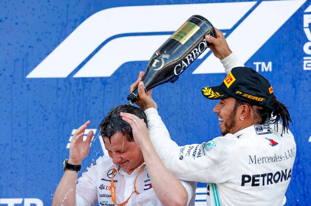Motorsports: FIA Formula One World Championship, WM, Weltmeisterschaft 2019, Grand Prix of Russia, Fred Judd (Mercedes AMG Petronas Motorsport), 44 Lewis Hamilton (GBR, Mercedes AMG Petronas Motorsport), Sochi Russia