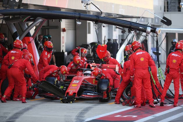 Photo4 LaPresse 29 09 2019 Sochi, Russia Grand Prix Formula One Russia 2019 In the pic: race, Sebastian Vettel (GER) Scuderia Ferrari SF90 during pit stop  Copyright: xPhoto4 LaPressex