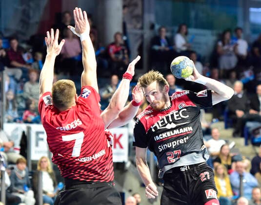 29 09 2019 Handball 1 Bundesliga DKB HBL Season 2019 2020 07 Matchday HC Erlangen Metropolitan Region Nuremberg HCE HSG Nordhorn Lingen OGo Toon Leenders 7, HSG Nordhorn Lingen Antonio Metzner 27, HC Erlangen HCE