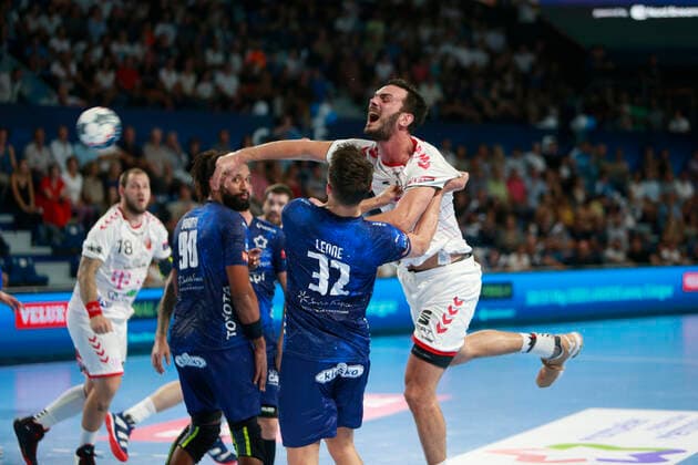 match de ehf Champions League (ehfcl) entre le Montpellier Handball (mhb) et le Telekom Veszprem. LENNE YANNIS AILIER DROIT HANDBALL : Montpellier Handball Vs Telekom Veszprem - Champions League - 29 09 2019 GuillaumeBRESSON Panoramic 