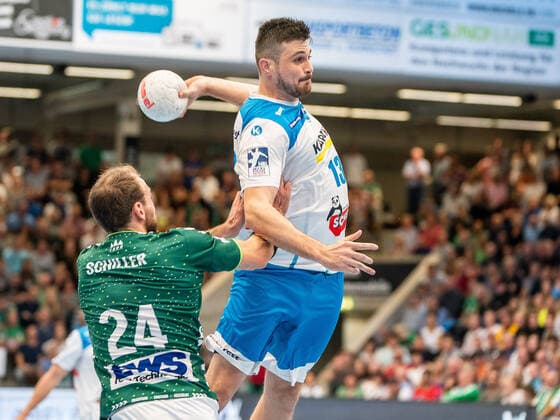 Robert Markotic TVB Stuttgart 13 against Marcel Schiller Frisch Auf Goeppingen 24 , Frisch Auf Goeppingen vs. TVB Stuttgart, 1 Bundesliga, Handball, Men, 29 09 2019 Frisch Auf Goeppingen vs. TVB Stuttgart, 1 Bundesliga, Handball, Men, 29 09 2019 Goeppingen Copyright: xEIBNER Michael_Schmidtx EP_MST