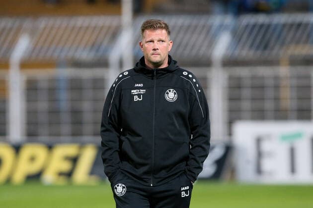Leipzig, 27 09 2019, Bruno Plache Stadium, Soccer, Men, Regionalliga Nordost, 10 Matchday , 1 FC Lokomotive Leipzig FSV Wacker Nordhausen , In the picture Teamchef, Trainer Björn Joppe Lok ,