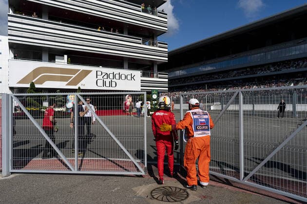 September 29, 2019, Sochi, Russia: SEBASTIAN VETTEL of Scuderia Ferrari retires from the Formula 1 Russian Grand Prix at Sochi Autodrom in Sochi, Russia. 2019 Formula 1 Russian Grand Prix - Hamilton wins - ZUMAg147 20190929_zap_g147_005 Copyright: xJamesxGasperottix