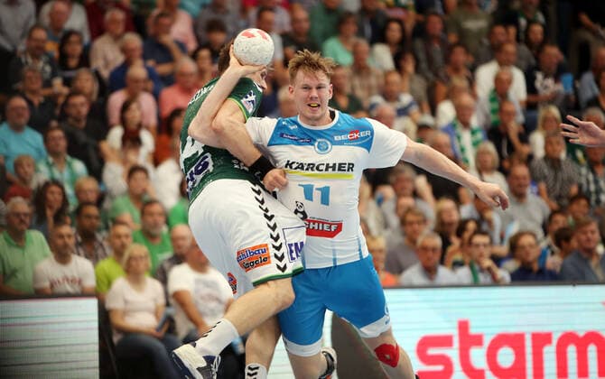 Frisch Auf Göppingen TVB 1898 Stuttgart Germany, Göppingen, 29 09 2019, Handball, Liqui Moly HBL Bundesliga, Season 2019 2020, Frisch Auf Göppingen TVB 1898 Stuttgart v l Kresimir Kozina Frisch Auf Göppingen , Adam Lönn TVB 1898 Stuttgart