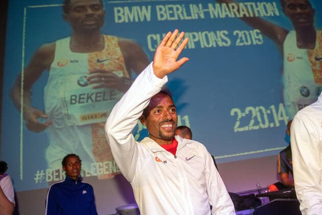 Athletics Berlin 29 09 2019 46 BMW Berlin Marathon of the Runners Award Ceremony in the Cosmos Club Party Benenisa Bekele ETH Winner Men