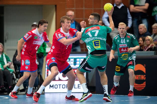 Minden, Germany 29 09 2019 1 Handball Bundesliga 2019 2020 GWD Minden vs. TBV Lemgo Lippe L R Jonathan Carlsbogard Lemgo , Aliaksandr Padshyvalau Minden Minden Nordrhein Westfalen Germany Kampa Halle
