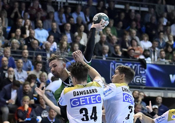 01 10 2019, xlakx, Handball DHB Cup, Fuechse Berlin SC Magdeburg emspor, from left to litter Fabian Wiede Fuechse Berlin 3 ,Michael Damgaard SC Magdeburg 34 Berlin