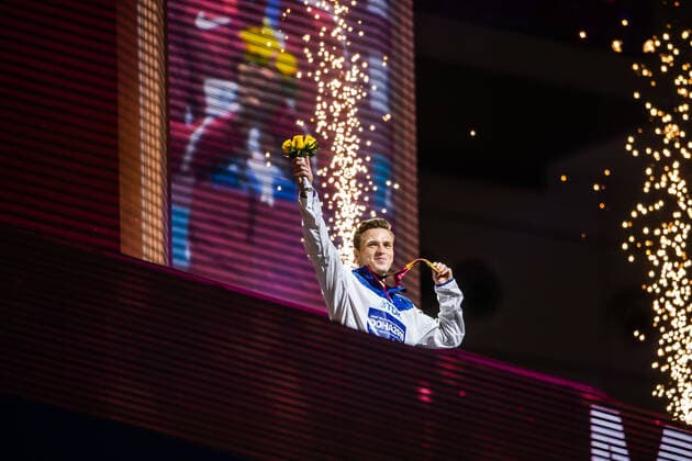 191001 Karsten Warholm of Norway celebrates with his gold medal at the medal ceremony after the men s 400m hurdles final during day 5 of the IAAF World Athletics Championships on October 1, 2019 in Doha Photo Joel Marklund BILDBYRAN kod JM 88037 BBENG athletics track field friidrott friidrett IAAF World Athletics Championships Athletics World Championship VM friidrotts VM friidretts VM jubel norge medaljcermoni,  Copyright: JOELxMARKLUND BB191001JM089