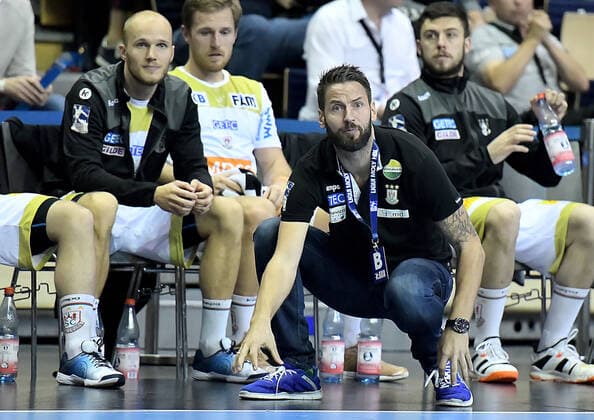 01 10 2019, xlakx, Handball DHB Cup, Fuechse Berlin SC Magdeburg emspor, v l gestekuliert Bennet Wiegert SC Magdeburg,Trainer Berlin