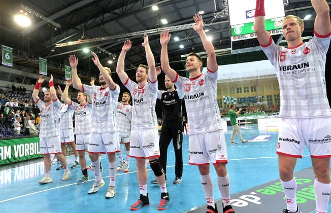 Cheers of MT Melsungen to the fans after the game GER, Handball, Round of 16, DHB Cup, SC DHfK Leipzig vs. MT Melsungen, 01 10 2019 Leipzig Copyright: xEIBNER ChristianxModlax EP_CMA