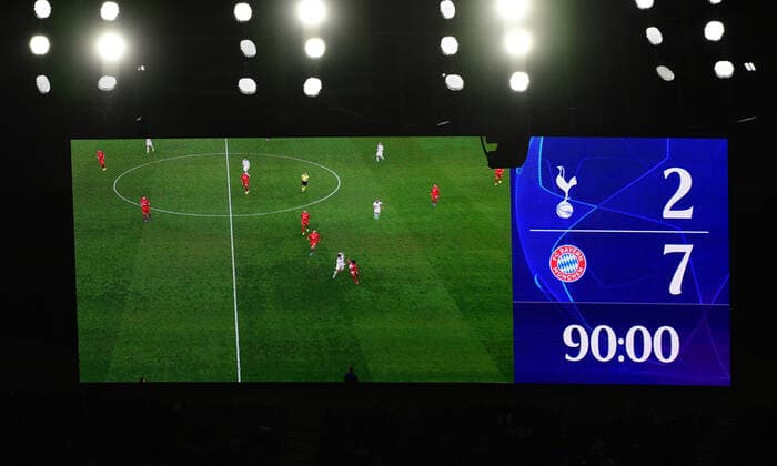 01 10 2019, xkvx, Football UEFA Champions League, Tottenham Hotspur FC Bayern Muenchen emspor, v l Scoreboard Result Final Result 2 7 DFL DFB REGULATIONS PROHIBIT ANY USE OF PHOTOGRAPHS as IMAGE SEQUENCES and or QUASI VIDEO London