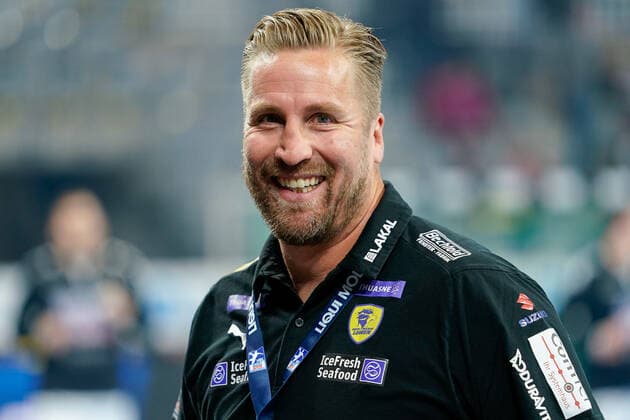 Oliver Roggisch Sports Director, RNL , single shot, action, action, portrait, portrait, joy, friendly, happy, happy, radiant, optimistic, 02 10 2019, Mannheim, handball, DHB Pokal, Rhein Neckar Löwen Frisch Auf Göppingen xozx