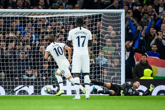 01 10 2019, xkvx, Football UEFA Champions League, Tottenham Hotspur FC Bayern Muenchen emspor, v l Goal scored, Goal to 2 4 by Harry Kane Tottenham Hotspur per penalty Foulelfmeter London