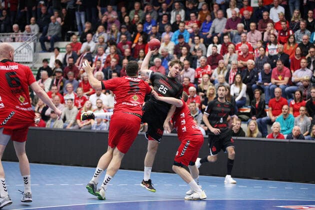 v l Jan Brosch ASV Hamm Westfalen 5 , Dominik Mappes Die Eulen Ludwigshafen 25 , Jan von Boenigk ASV Hamm Westfalen 95 GER, Handball, DHB Pokal, Round of 16, ASV Hamm Westfalen vs. Die Eulen Ludwigshafen, 02 10 2019 Hamm Copyright: xEIBNER JanxStrohdiekx EP_JSK