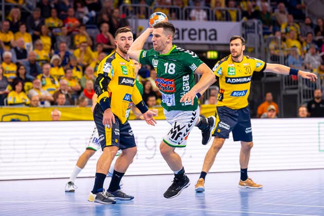 Mannheim, Germany 02 October 2019 DHB Cup Round of the Round of 16 Rhine-Neckar Lions vs Frisch Auf Göppingen v left Jannik Kohlbacher Loewen , Josip Peric Goeppingen Mannheim SAP Arena Baden Württemberg Germany