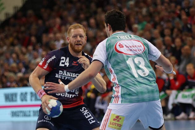 SG Flensburg Handewitt vs. TSV Hannover Burgdorf, DHB Cup Round of 16, Flensburg 03 10 19 Jim Gottfridsson SG Flensburg Handewitt, 24 vs. Joshua Thiele TSV Hannover Burgdorf, 13 Copyright: xBEAUTIFULxSPORTS MarioxM.xKobergx
