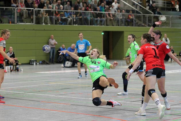 10 Anna Bloedorn Fuechse Berlin Handball 2 HBF TG Nuertingen vs Fuechse Berlin 201910 03 Handball 2 HBF TG Nuertingen vs Fuechse Berlin Nuertingen Copyright: xEIBNER SebastianxBaurx EP_SBAUR