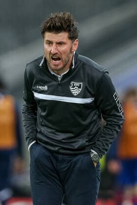 Football 3 League 11 Matchday KFC Uerdingen 1 FC Magdeburg on 04 10 2019 in the Merkur Spiel Arena in Düsseldorf Stefan Reisinger Interim coach Uerdingen DFB regulations prohibit any use of photographs as image sequences and or quasi video xSBx