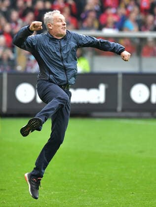 05 10 2019, xblx, Fussball 1 Bundesliga, SC Freiburg Borussia Dortmund emspor, v l coach Christian Streich SC Freiburg , celebrate the victory DFL DFB REGULATIONS PROHIBIT ANY USE OF PHOTOGRAPHS as IMAGE SEQUENCES and or QUASI VIDEO Freiburg