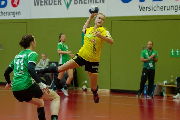 v li Merel Freriks Borussia Dortmund, BVB, 20 at the throw, game scene, action, action, 05 10 2019, Bremen Germany , Handball, DHB Cup Women, SV Werder Bremen Borussia Dortmund xobx