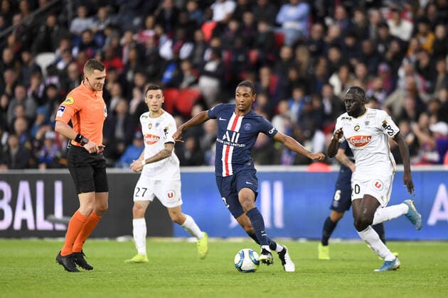 22 ABDOU DIALLO (PSG) - 20 SADA THIOUB (SCO) FOOTBALL : Paris SG vs Angers - Ligue 1 Conforama - 05 10 2019 AnthonyBIBARD FEP Panoramic 
