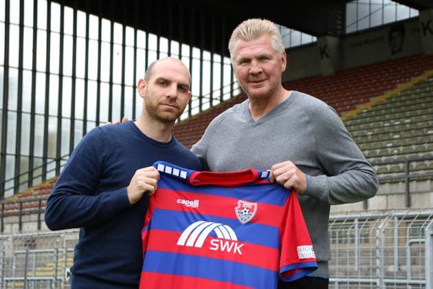 Football 3 League Stefan Effenberg new Manager Sport KFC Uerdingen Nikolas Weinhart Managing Director Uerdingen , left Stefan Effenberg Manager Sport Uerdingen , right DFB regulations prohibit any use of photographs as image sequences and or quasi video xHDJPGx