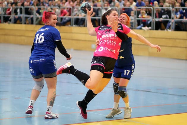 Svenja Huebner TuS Metzingen wins DHB Cup 2 round HSG Neudorf Doeöbeln TuS Metzingen Neudorf Copyright: xEIBNER Westphalx EP_WES
