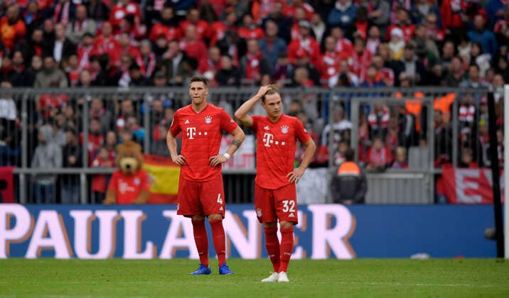 05 10 2019, Football 1 Bundesliga 2019 2020, 7 Matchday, FC Bayern München TSG Hoffenheim, in the Allianz Arena München v i Niklas Süle FC Bayern München , Joshua Kimmich FC Bayern München frustrated DFL and DFB regulations prohibit any use of photographs as image sequences and or quasi video