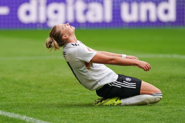Alexandra Popp Germany disappointed, soccer womens international EM qualification Germany vs Ukraine, Aachen, Tivoli, 05 10 2019, DFB regulations prohibit any use of photographs as image sequences and or quasi video Aachen Tivoli Nordrhein Westfalen Germany