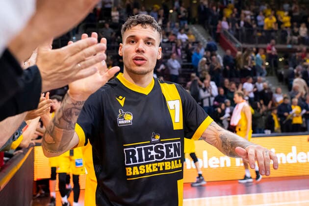 Ludwigsburg, Germany 05 October 2019 BBL 19 20 MHP Giant Ludwigsburg vs. Telekom Baskets Bonn Konstantin Konga Ludwigsburg Ludwigsburg Ludwigsburg MHP Arena Baden Württemberg Germany