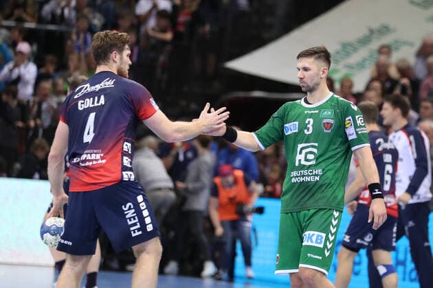 SG Flensburg Handewitt vs Fuechse Berlin, 06 10 19, LIQUI MOLY Handball Bundesliga, Handshake after the match, Johannes Golla SG Flensburg Handewitt, 04 with Fabian Wiede Fuechse Berlin, 03 Copyright: xBEAUTIFULxSPORTS MarioxM.xKobergx