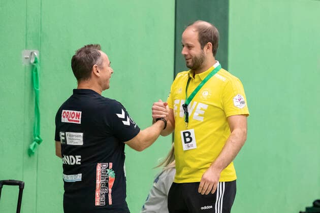 TSV Nord Harrislee vs. VfL Oldenburg, Handball, DHB Cup 2 round, Harrislee 06 10 19 Herluf Shorty Linde Trainer, TSV Nord Harrislee and Niels Boetel Trainer, VfL Oldenburg Copyright: xBEAUTIFULxSPORTS MarioxM.xKobergx