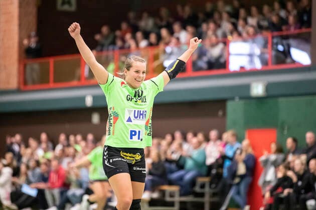 TSV Nord Harrislee vs. VfL Oldenburg, Handball, DHB Cup 2 Round, Harrislee 06 10 19 Jubilee Goal celebration at Merle Carstensen No 10, TSV Nord Harrislee Copyright: xBEAUTIFULxSPORTS MarioxM.xKobergx