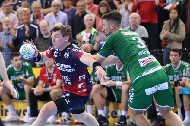 SG Flensburg Handewitt vs Fuechse Berlin, 06 10 19, LIQUI MOLY Handball Bundesliga, Goran Soegard Johannsessen SG Flensburg Handewitt, 23 against Fabian Wiede Fuechse Berlin, 03 Copyright: xBEAUTIFULxSPORTS MarioxM.xKobergx