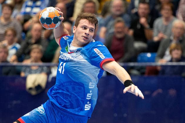 Lemgo, Germany 06 10 2019 1 Handball Bundesliga 2019 2020 TBV Lemgo Lippe vs. THW Kiel Alexander Engelhardt Lemgo Lemgo North Rhine-Westphalia Germany Phoenix Contact Arena